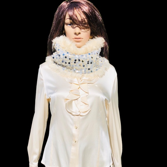Cream faux fur and silver sequin neck warmer NWT - Picture 3 of 13